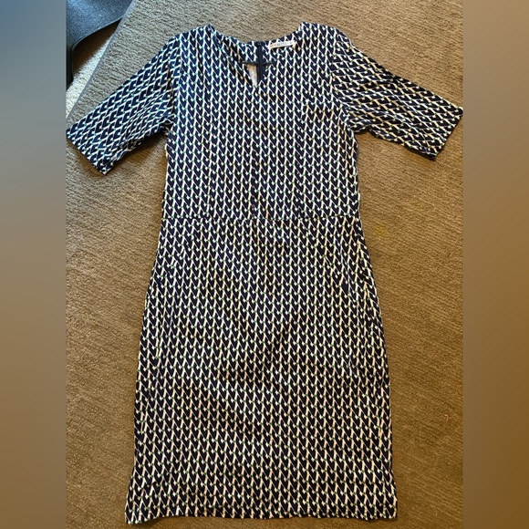 Mikarose Geometric Navy and Green Dress - Picture 1 of 3